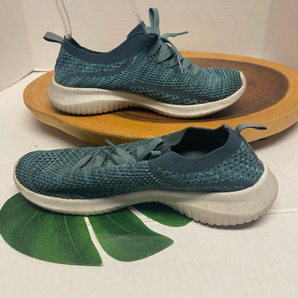 Skechers Cooled Memory Foam Cooled Blue Green Sneakers - Picture 2 of 8